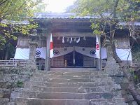 shiratorijinjya